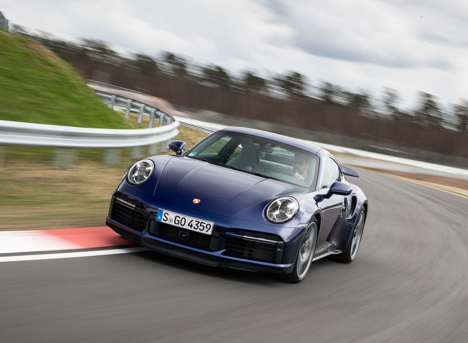 2021 Porsche 911 Turbo S Coupe (Color: Gentian Blue Metallic) Front Wallpapers #173 of 254