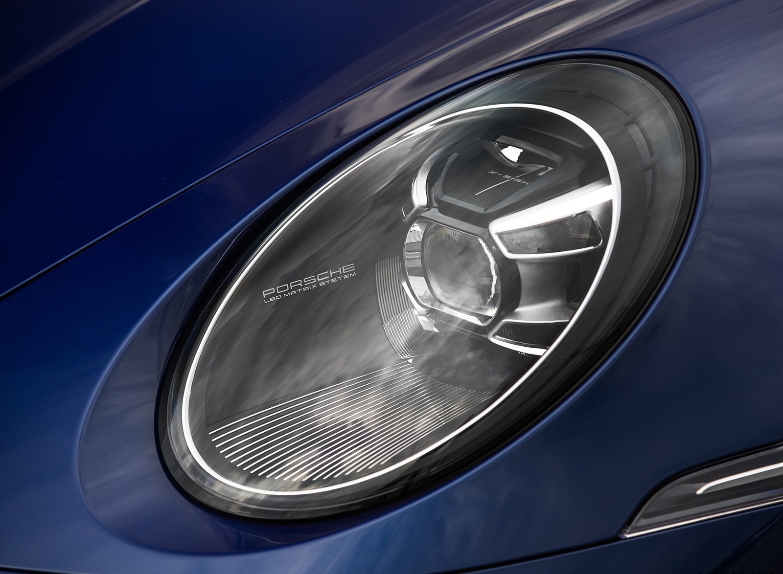 2021 Porsche 911 Turbo S Coupe (Color: Gentian Blue Metallic) Headlight Wallpapers #193 of 254