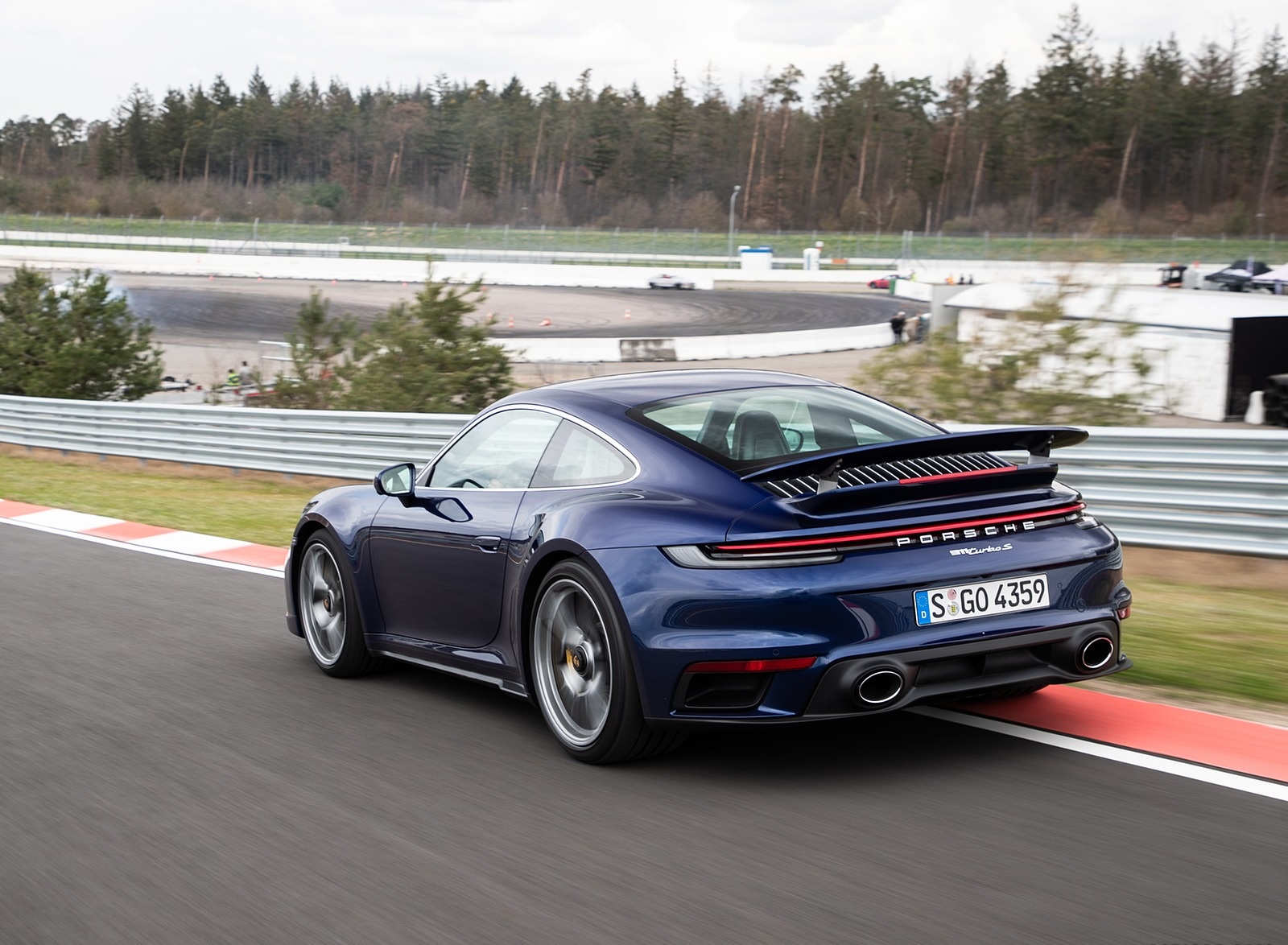 2021 Porsche 911 Turbo S Coupe (Color: Gentian Blue Metallic) Rear Three-Quarter Wallpapers #174 of 254