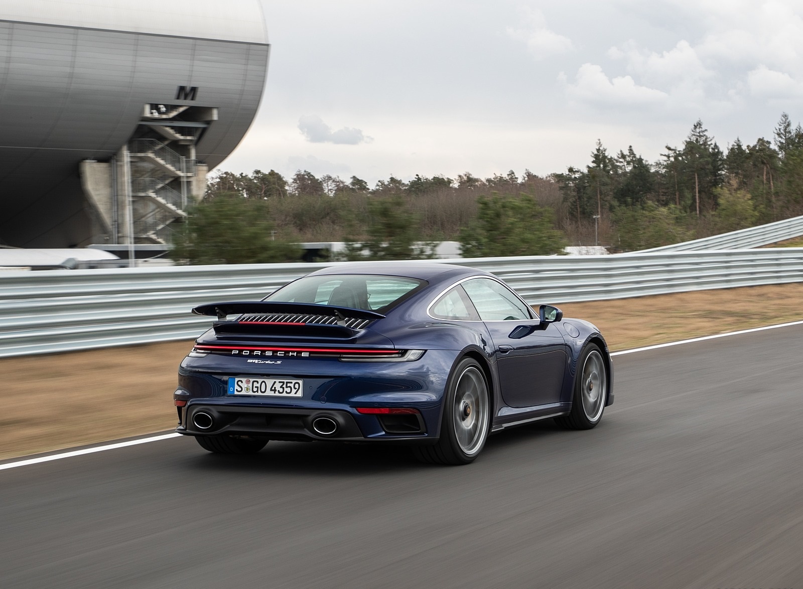 2021 Porsche 911 Turbo S Coupe (Color: Gentian Blue Metallic) Rear Three-Quarter Wallpapers #176 of 254