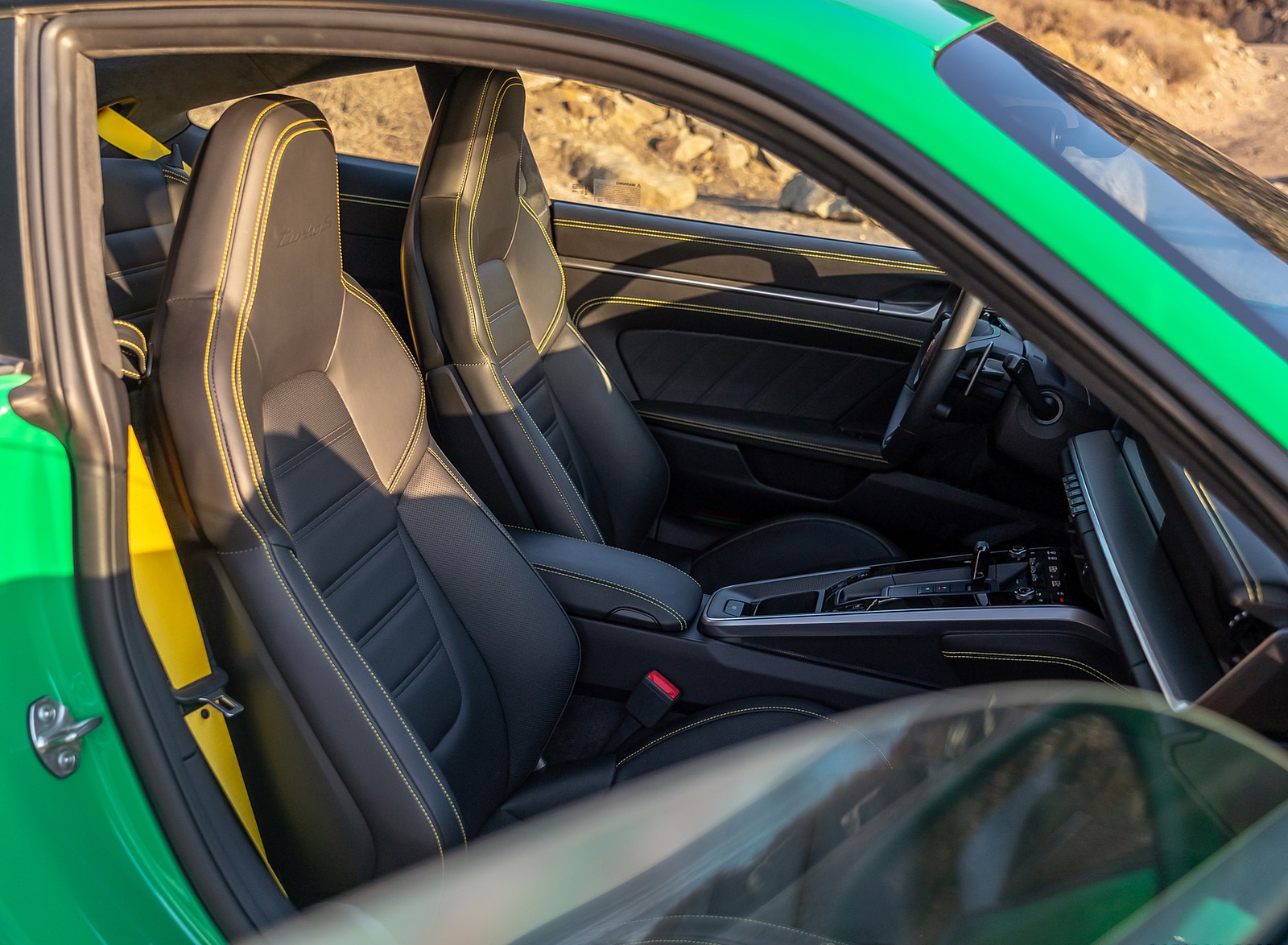 2021 Porsche 911 Turbo S Coupe (Color: Python Green) Interior Seats Wallpapers #51 of 254