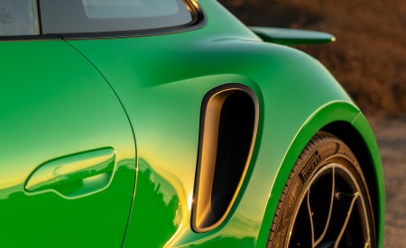 2021 Porsche 911 Turbo S Coupe (Color: Python Green) Side Vent Wallpapers 450x275 (32)