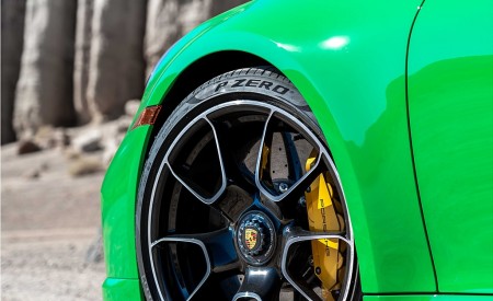 2021 Porsche 911 Turbo S Coupe (Color: Python Green) Wheel Wallpapers 450x275 (24)