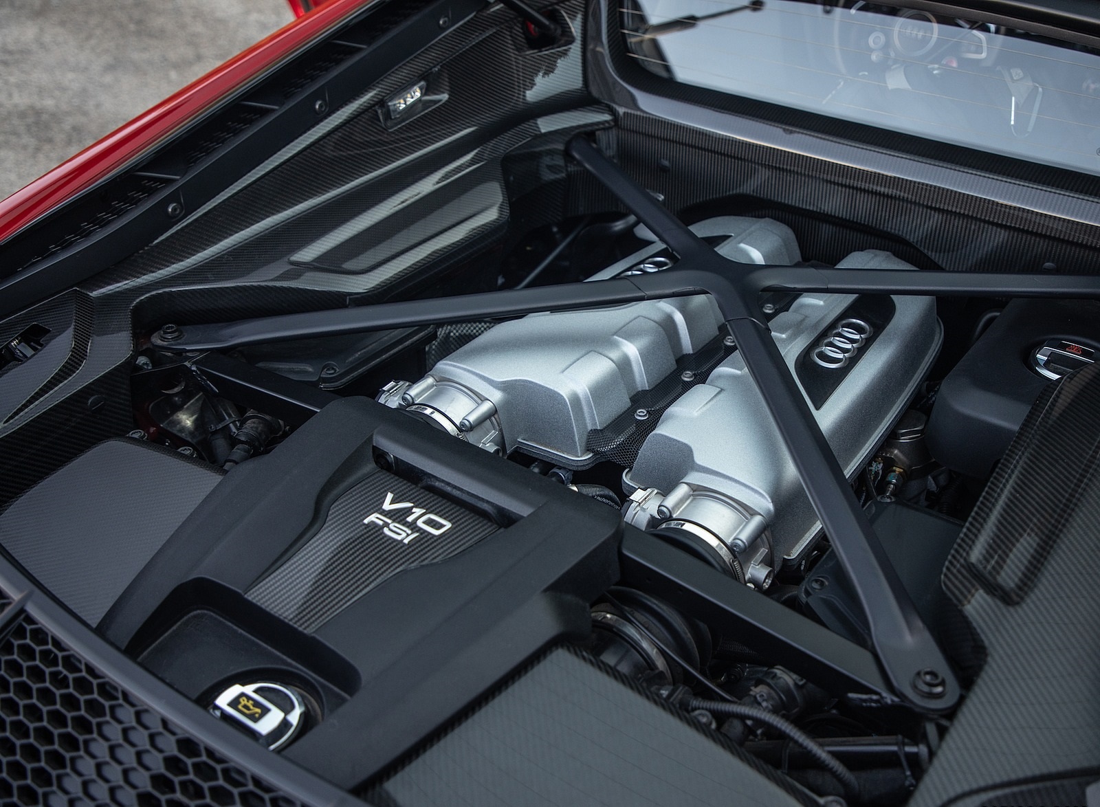2020 Audi R8 Coupe (US-Spec) Engine Wallpapers #57 of 62