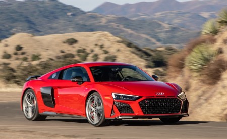 2020 Audi R8 Coupe (US-Spec) Front Three-Quarter Wallpapers 450x275 (15)