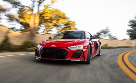 2020 Audi R8 Coupe (US-Spec) Front Wallpapers 450x275 (1)