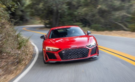 2020 Audi R8 Coupe (US-Spec) Front Wallpapers 450x275 (7)