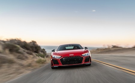 2020 Audi R8 Coupe (US-Spec) Front Wallpapers 450x275 (18)