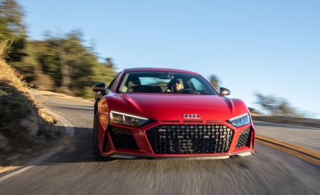 2020 Audi R8 Coupe (US-Spec) Front Wallpapers 450x275 (3)
