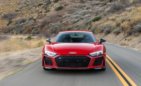 2020 Audi R8 Coupe (US-Spec) Front Wallpapers 450x275 (23)