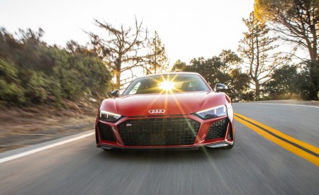 2020 Audi R8 Coupe (US-Spec) Front Wallpapers 450x275 (8)