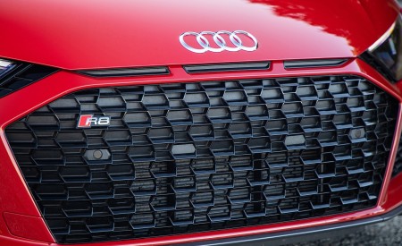 2020 Audi R8 Coupe (US-Spec) Grill Wallpapers 450x275 (42)
