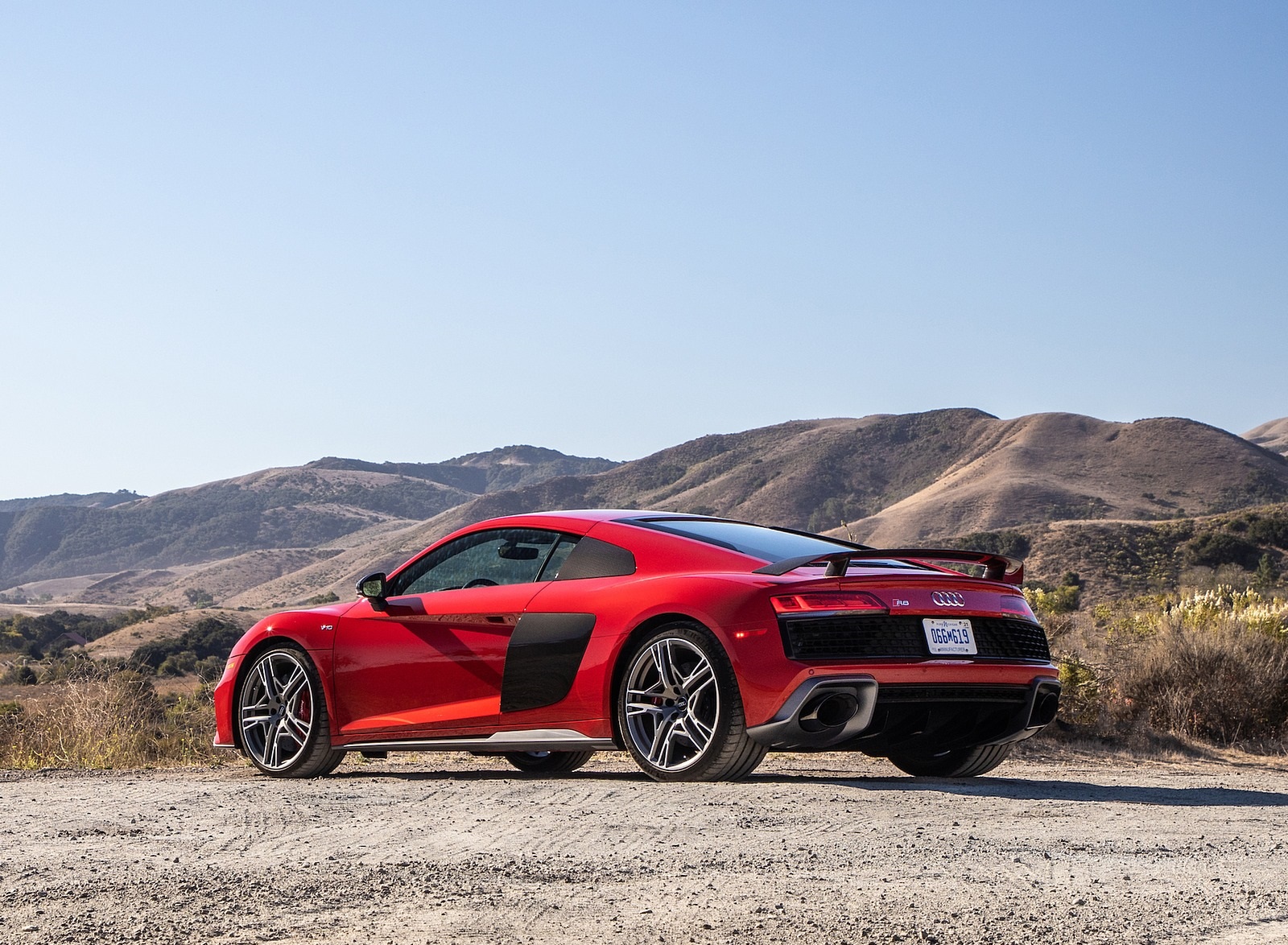 2020 Audi R8 Coupe (US-Spec) Rear Three-Quarter Wallpapers #33 of 62