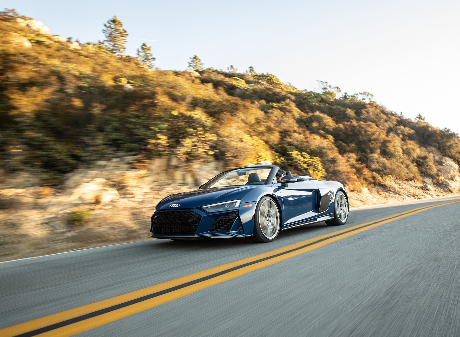 2020 Audi R8 Spyder (US-Spec) Front Three-Quarter Wallpapers (7)