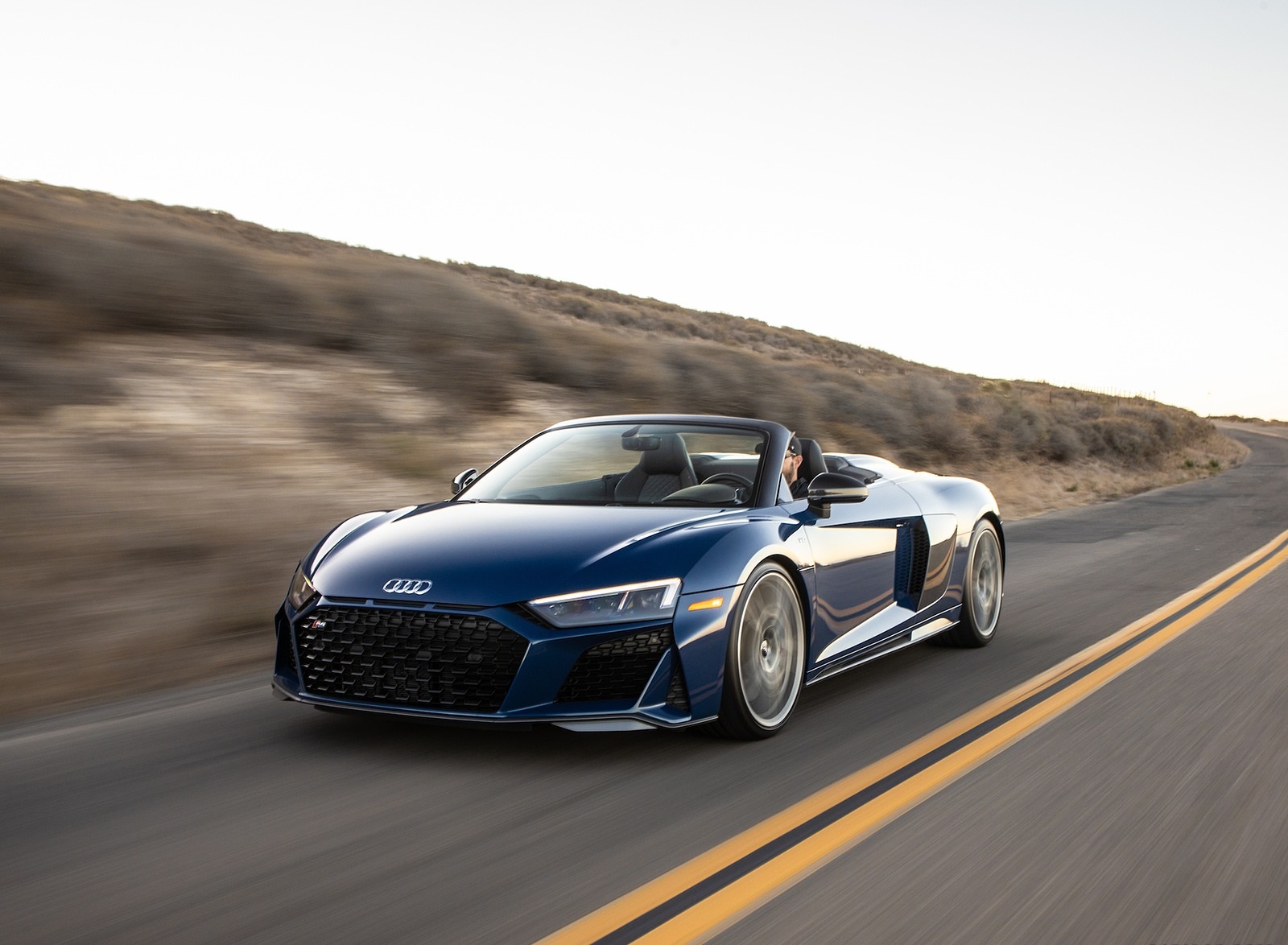 2020 Audi R8 Spyder (US-Spec) Front Three-Quarter Wallpapers (3)