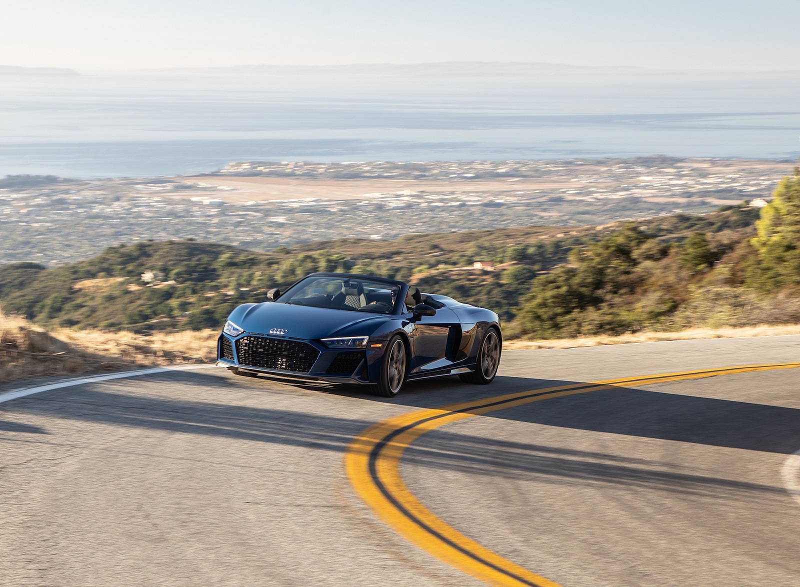 2020 Audi R8 Spyder (US-Spec) Front Wallpapers #9 of 46