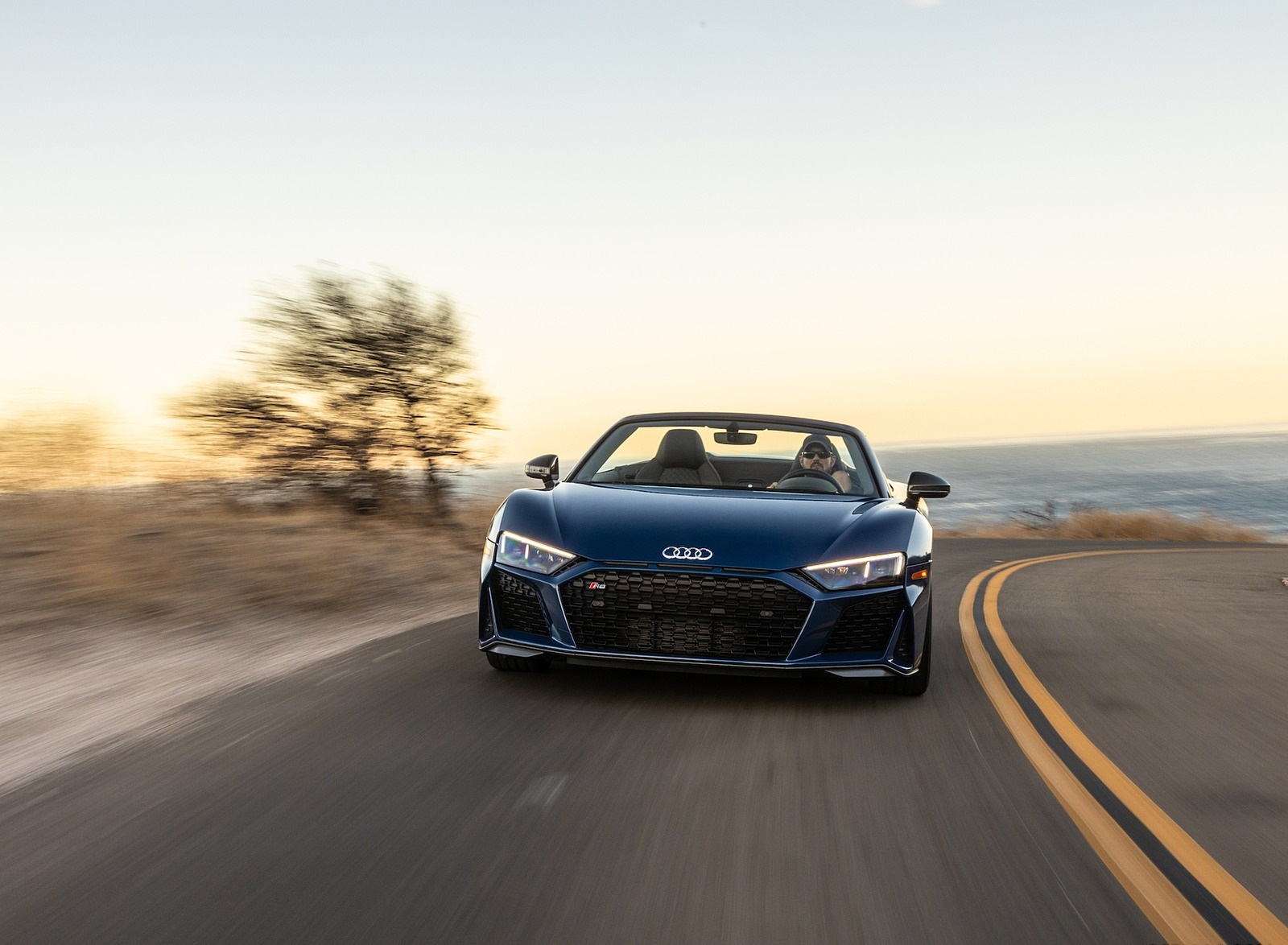 2020 Audi R8 Spyder (US-Spec) Front Wallpapers (6)