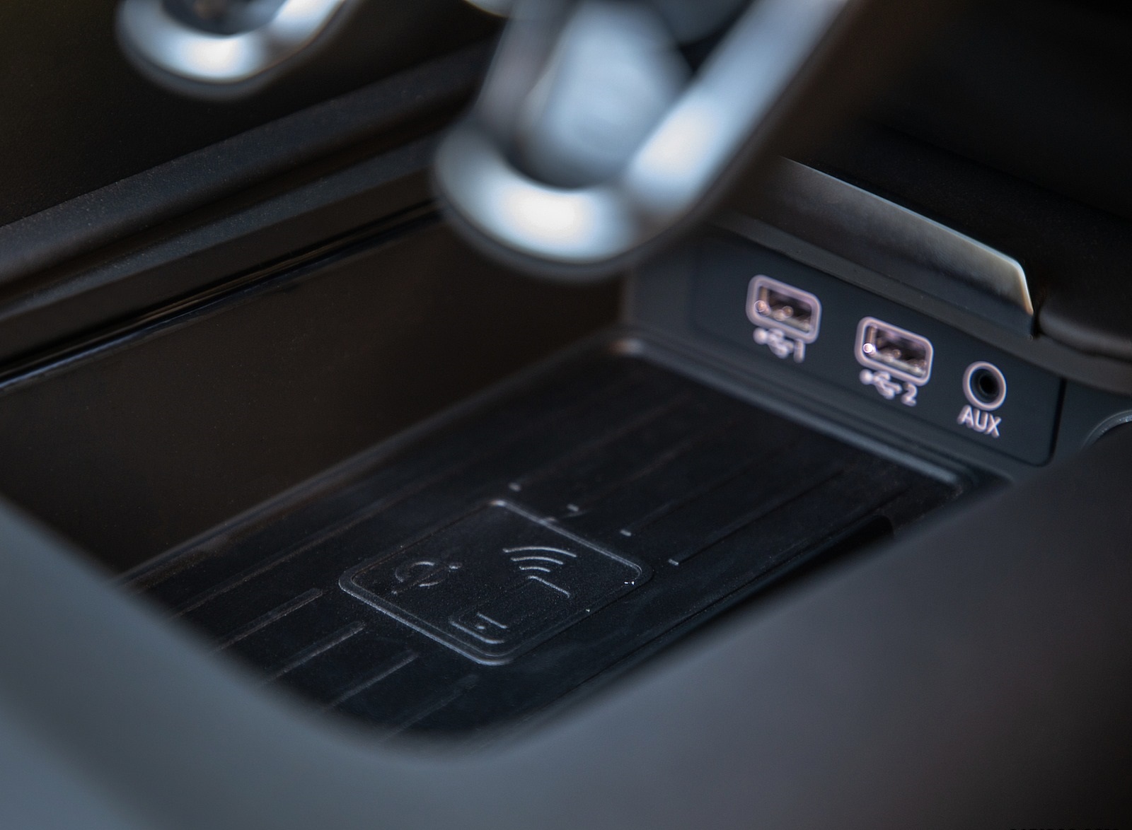 2020 Audi R8 Spyder (US-Spec) Interior Detail Wallpapers #39 of 46