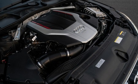 2020 Audi S5 Sportback (US-Spec) Engine Wallpapers 450x275 (31)