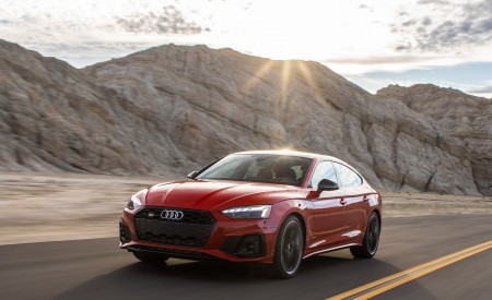 2020 Audi S5 Sportback (US-Spec) Front Three-Quarter Wallpapers 450x275 (5)