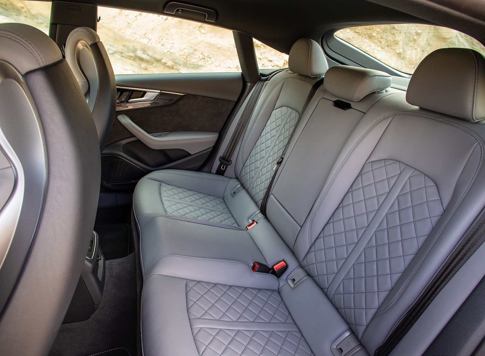 2020 Audi S5 Sportback (US-Spec) Interior Rear Seats Wallpapers #36 of 38