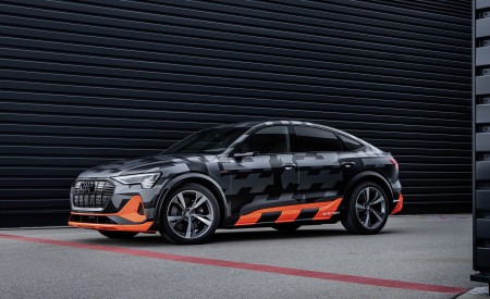 2020 Audi e-tron S Sportback Concept Front Three-Quarter Wallpapers 450x275 (45)