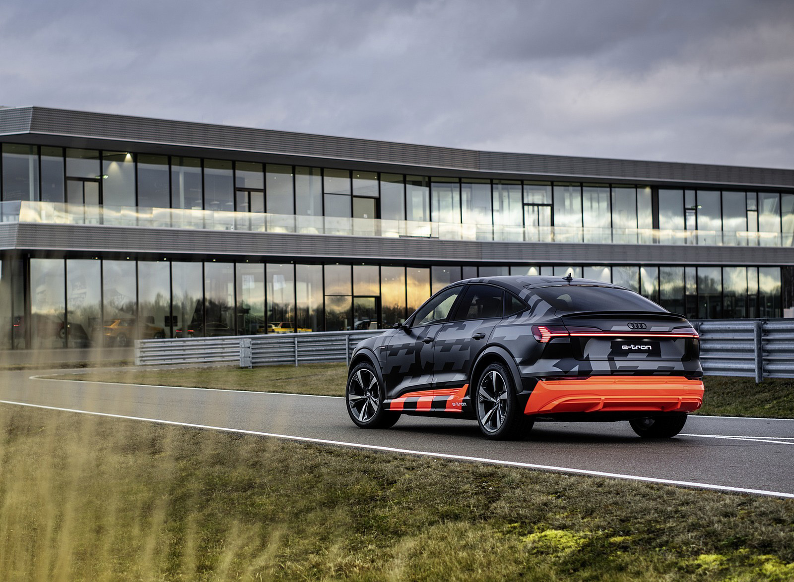 2020 Audi e-tron S Sportback Concept Rear Three-Quarter Wallpapers #39 of 61