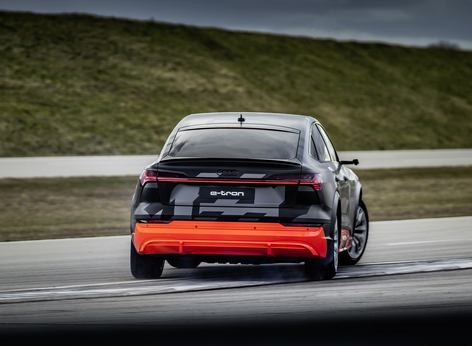 2020 Audi e-tron S Sportback Concept Rear Wallpapers #20 of 61