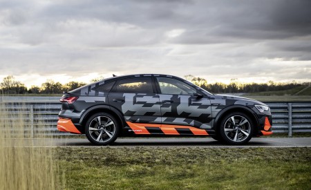 2020 Audi e-tron S Sportback Concept Side Wallpapers 450x275 (40)