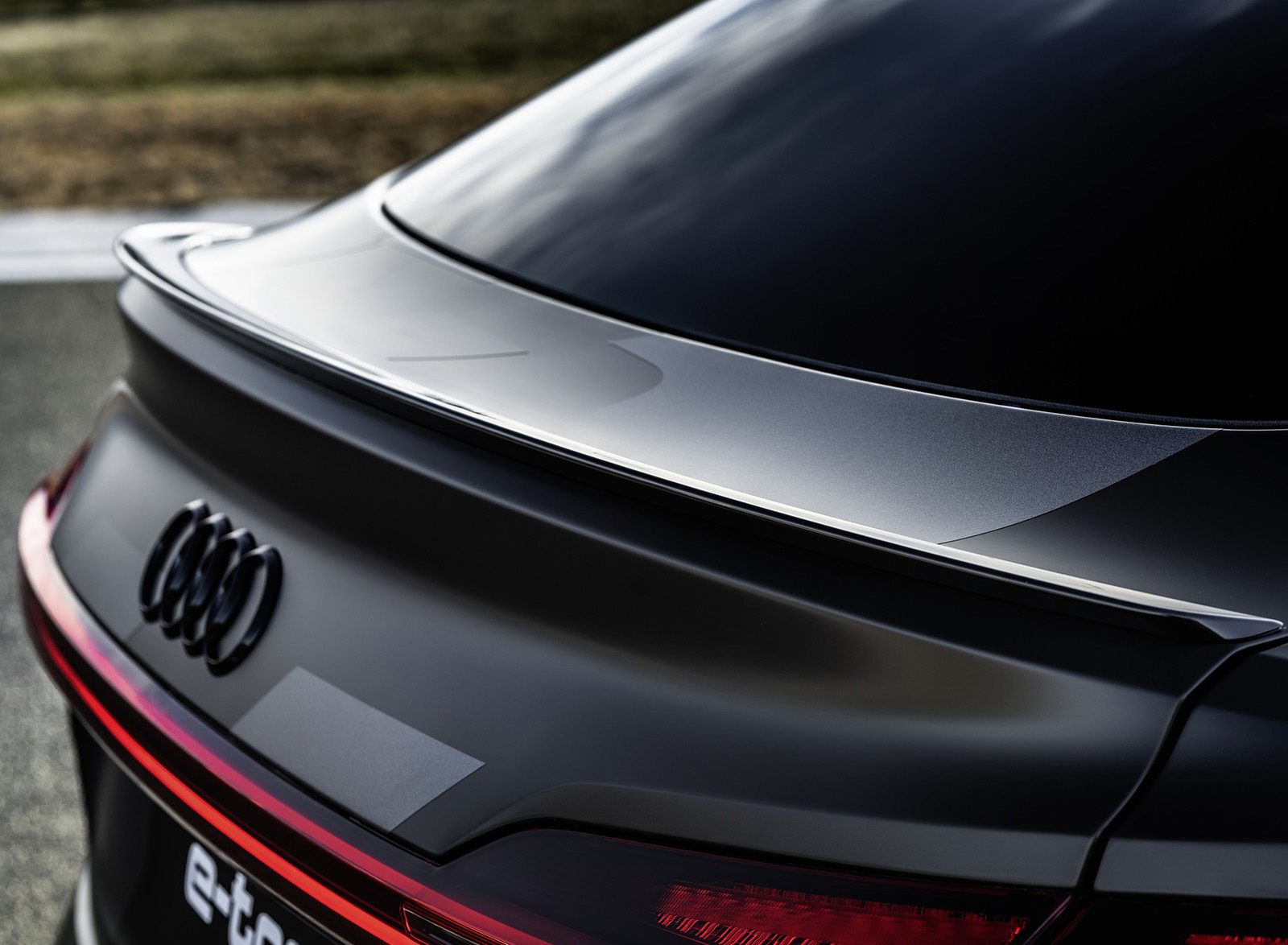 2020 Audi e-tron S Sportback Concept Spoiler Wallpapers #51 of 61