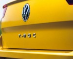 2020 Volkswagen T-Roc R-Line Cabriolet (UK-Spec) Badge Wallpapers 150x120 (97)