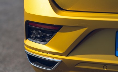 2020 Volkswagen T-Roc R-Line Cabriolet (UK-Spec) Detail Wallpapers 450x275 (89)