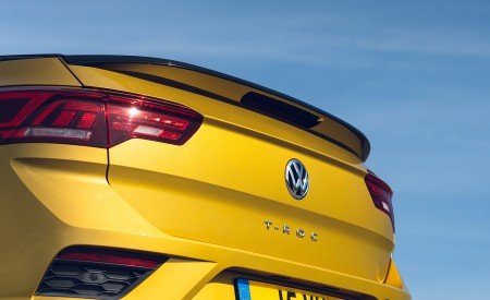 2020 Volkswagen T-Roc R-Line Cabriolet (UK-Spec) Detail Wallpapers 450x275 (90)