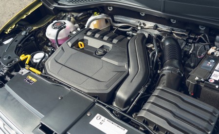 2020 Volkswagen T-Roc R-Line Cabriolet (UK-Spec) Engine Wallpapers 450x275 (98)