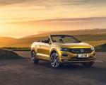 2020 Volkswagen T-Roc R-Line Cabriolet (UK-Spec) Front Three-Quarter Wallpapers 150x120