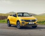 2020 Volkswagen T-Roc R-Line Cabriolet (UK-Spec) Front Three-Quarter Wallpapers 150x120