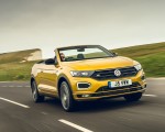 2020 Volkswagen T-Roc R-Line Cabriolet (UK-Spec) Front Three-Quarter Wallpapers 150x120 (26)