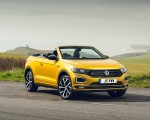 2020 Volkswagen T-Roc R-Line Cabriolet (UK-Spec) Front Three-Quarter Wallpapers 150x120 (53)