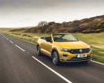 2020 Volkswagen T-Roc R-Line Cabriolet (UK-Spec) Front Three-Quarter Wallpapers 150x120