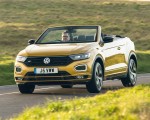 2020 Volkswagen T-Roc R-Line Cabriolet (UK-Spec) Front Three-Quarter Wallpapers 150x120 (3)