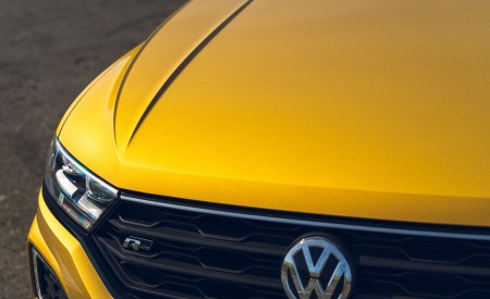 2020 Volkswagen T-Roc R-Line Cabriolet (UK-Spec) Grill Wallpapers 450x275 (77)
