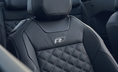 2020 Volkswagen T-Roc R-Line Cabriolet (UK-Spec) Interior Front Seats Wallpapers 450x275 (111)