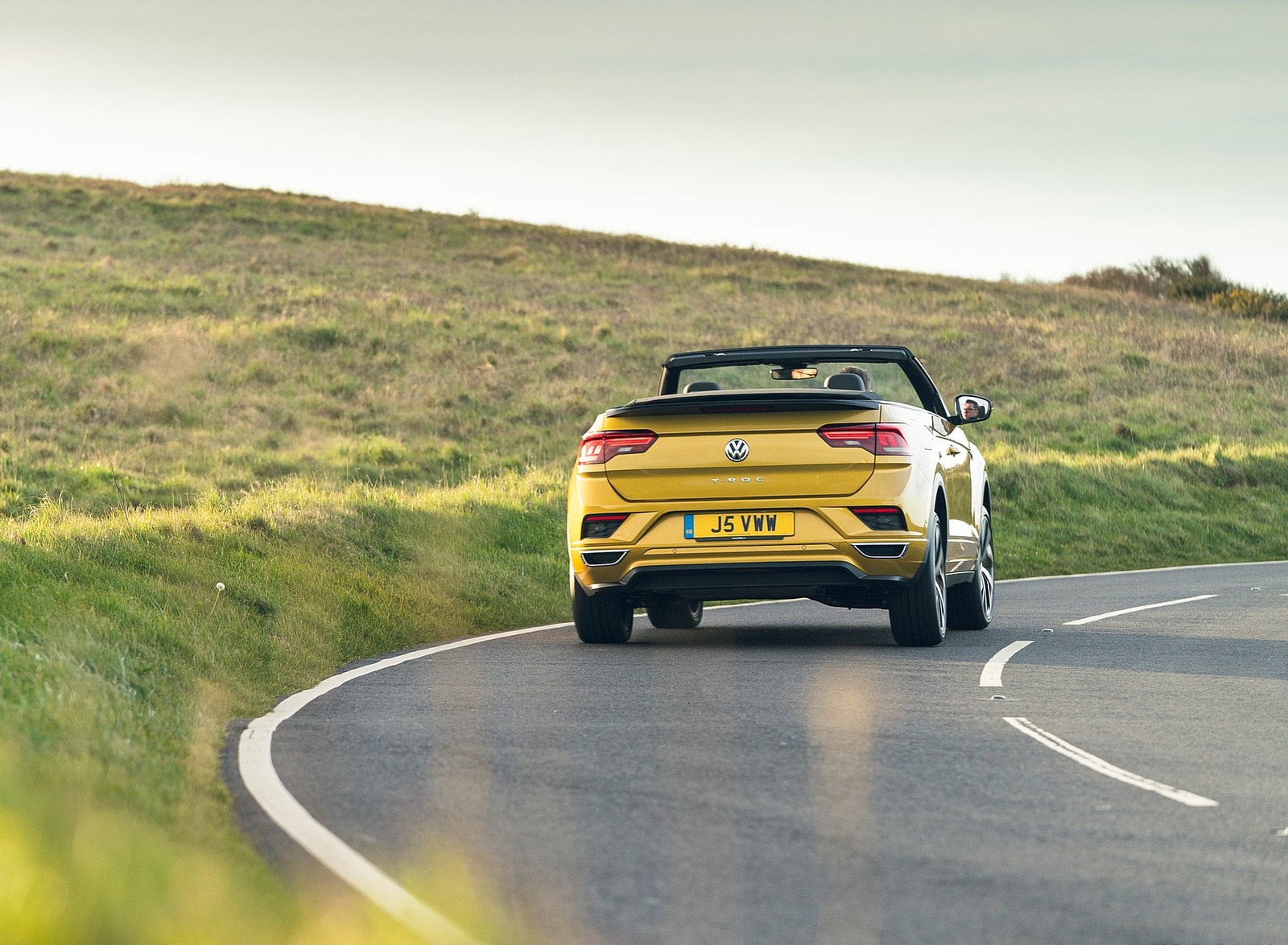 2020 Volkswagen T-Roc R-Line Cabriolet (UK-Spec) Rear Wallpapers (9)