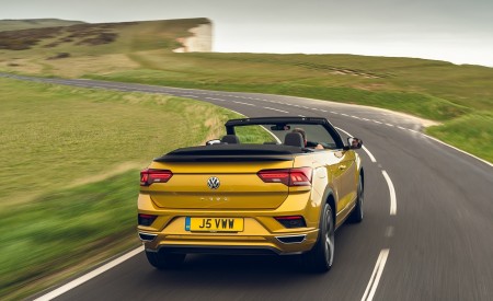 2020 Volkswagen T-Roc R-Line Cabriolet (UK-Spec) Rear Wallpapers 450x275 (33)
