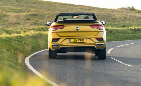 2020 Volkswagen T-Roc R-Line Cabriolet (UK-Spec) Rear Wallpapers 450x275 (10)