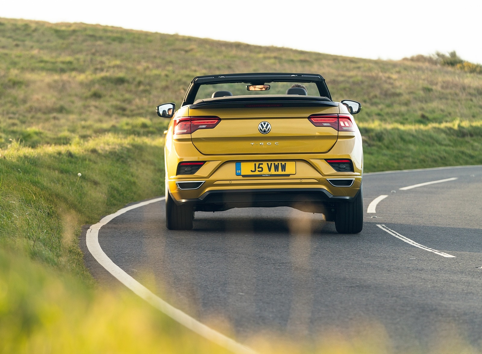 2020 Volkswagen T-Roc R-Line Cabriolet (UK-Spec) Rear Wallpapers (10)