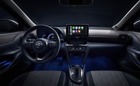 2021 Toyota Yaris Cross Hybrid AWD Interior Cockpit Wallpapers 450x275 (13)