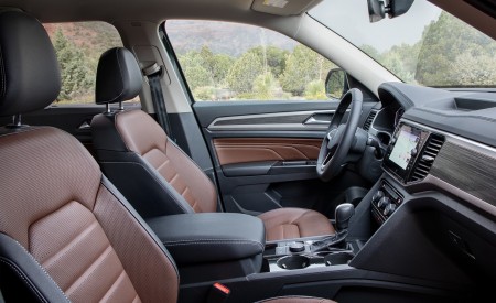 2021 Volkswagen Atlas Basecamp Interior Front Seats Wallpapers 450x275 (13)