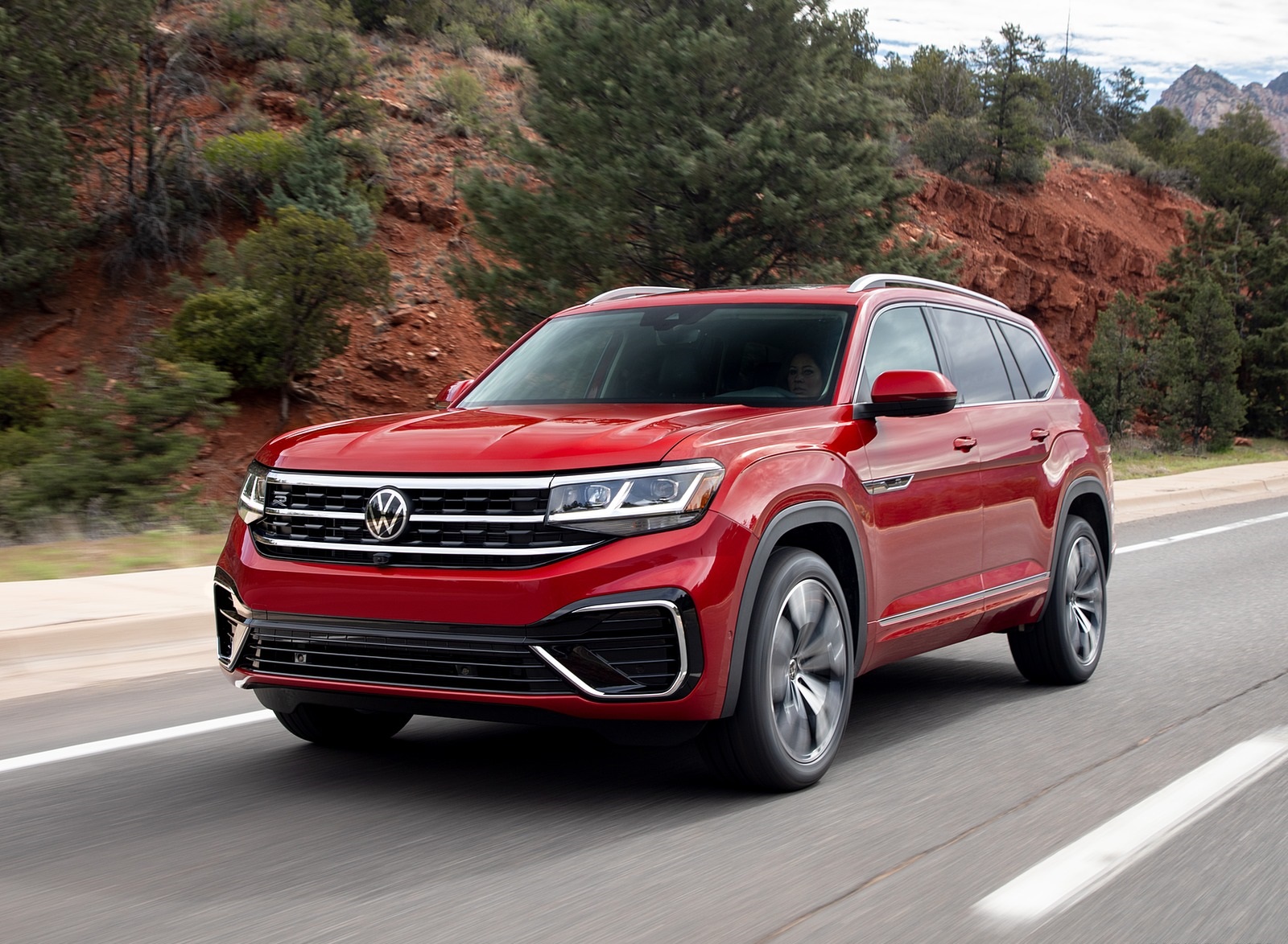 2021 Volkswagen Atlas SEL Premium 4Motion Front Three-Quarter Wallpapers (1)