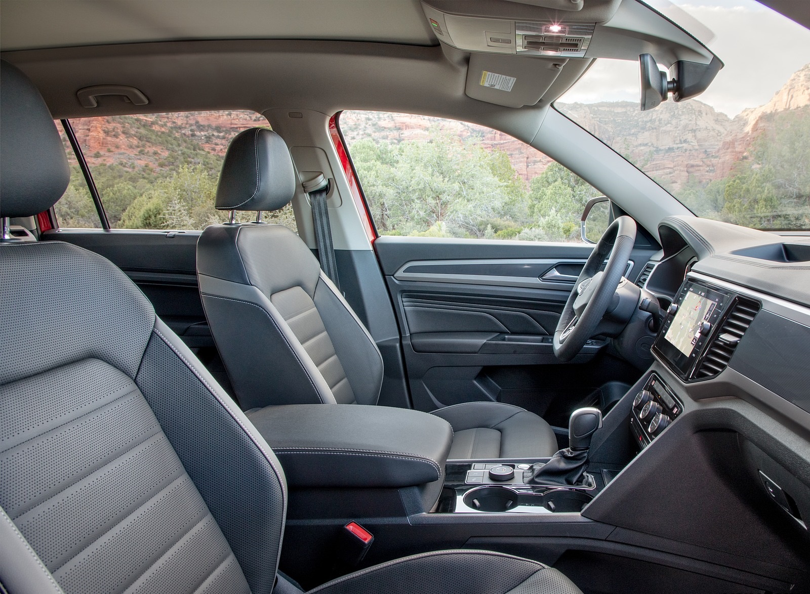 2021 Volkswagen Atlas SEL Premium 4Motion Interior Front Seats Wallpapers #23 of 30